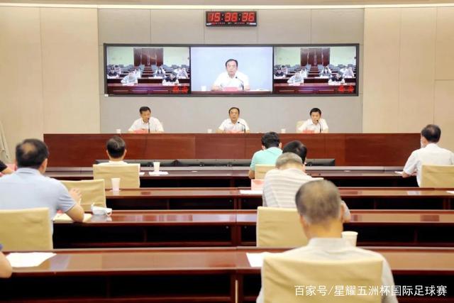 第30分钟萨利巴无对抗因伤被换下 法国换上拉克鲁瓦